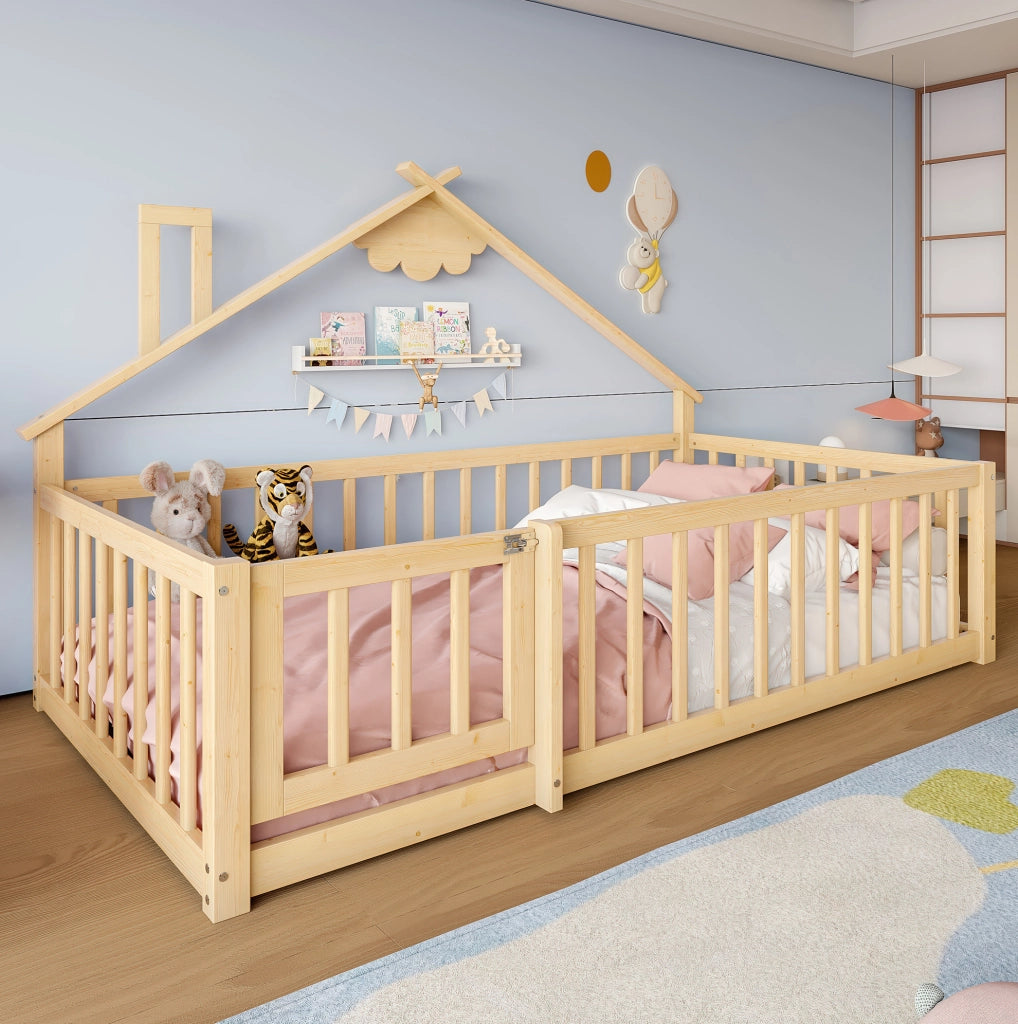Letto per bambini 90x190 cm; casetta con sponde e chiusura; pino e MDF; colore naturale (Senza materasso)