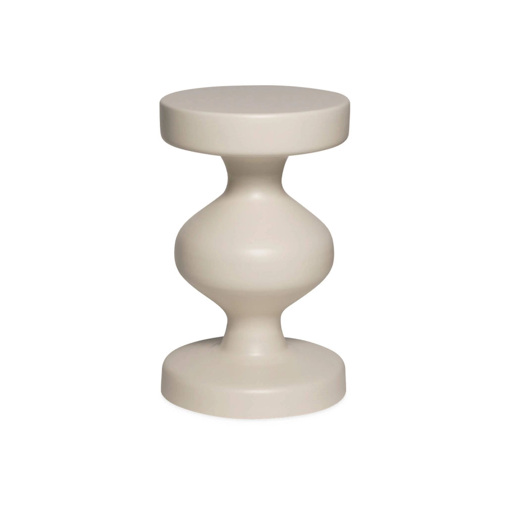 Tavolino, fine divano, comodino in metallo, crema