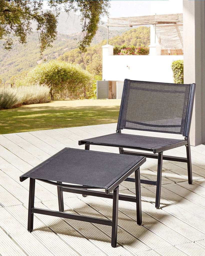 Sedia da giardino Sedile in textilene nero Schienale in metallo con poggiapiedi Design moderno per esterni