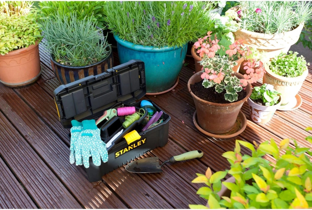 Cassetta portautensili Essential in polipropilene con organizer nel coperchio e vaschetta estraibile 40.6x20.5x19.5 cm modello STST175517 Stanley