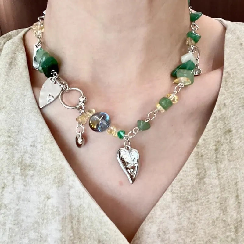 Collana fatta a mano con ciottoli verdi e cristalli, regalo di Natale per donna