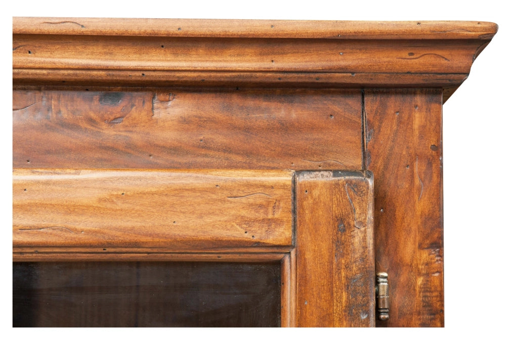 Biscottini Vetrina Country in legno massello di tiglio finitura noce L120xPR37xH197 cm. Made in Italy