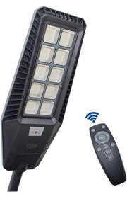 LAMPIONE 500W PANNELLO SOLARE INTEGRATO CREPUSCOLARE IP65 LUCE Fredda 130lm/w - Benovo
