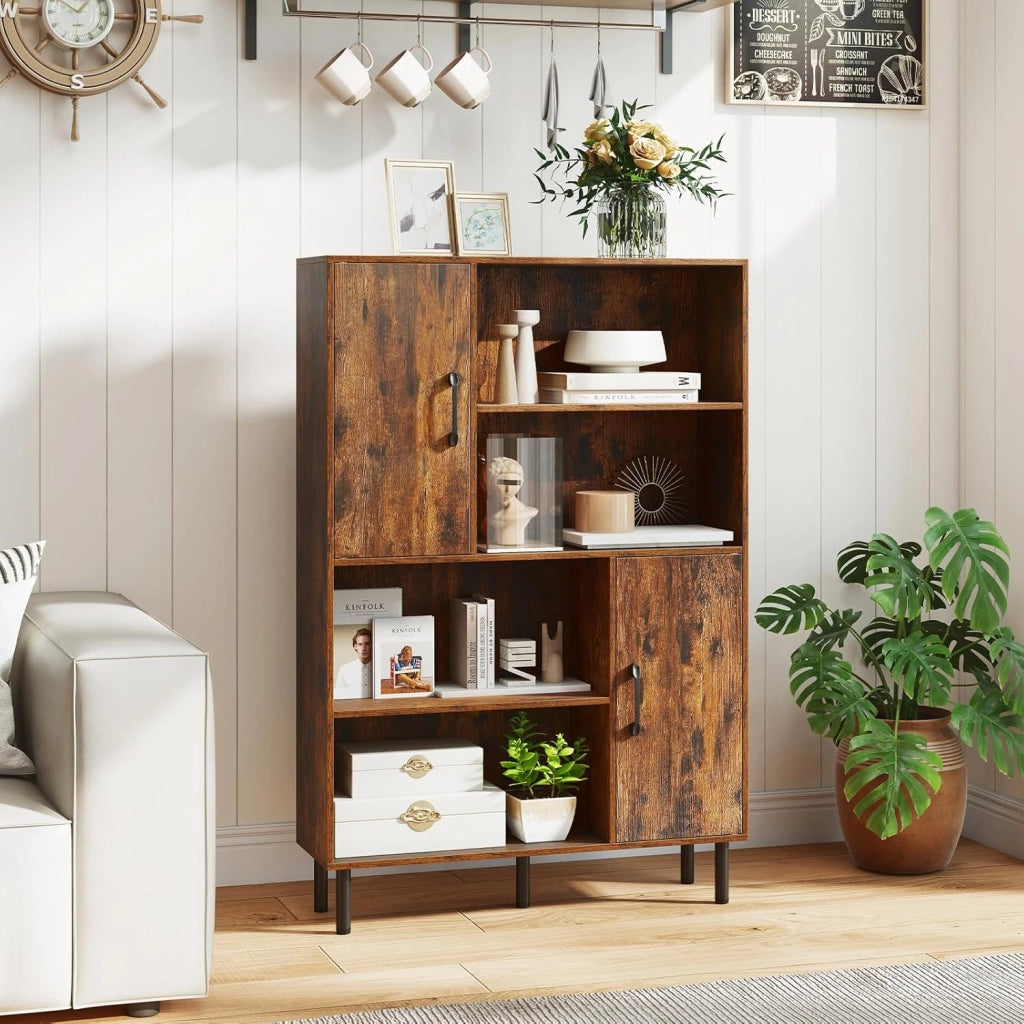 Credenza Mobile da Cucina, Libreria Verticale in Legno con 2 Ante, 4 Ripiani Aperti e 5 Gambe in Metallo, Mobile Dispensa Moderno per Soggiorno, Studio e Ufficio, 80 x 24 x 119,5 cm (Marrone)