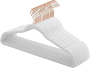 Set di appesi per abiti in velluto da 20 pezzi - superficie antiscivolo, 41,5 cm di lunghezza, design sottile, anelli a forma di fiore di rosa dorato (CRF026W01)