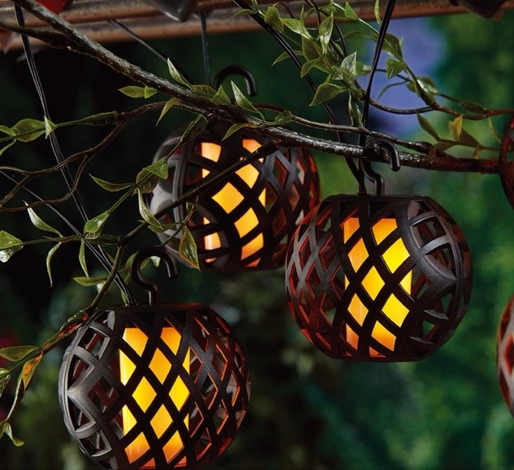 CATENA LUMINOSA A ENERGIA SOLARE CON 10 LANTERNE X 8 MT IN COLORAZIONE NERA