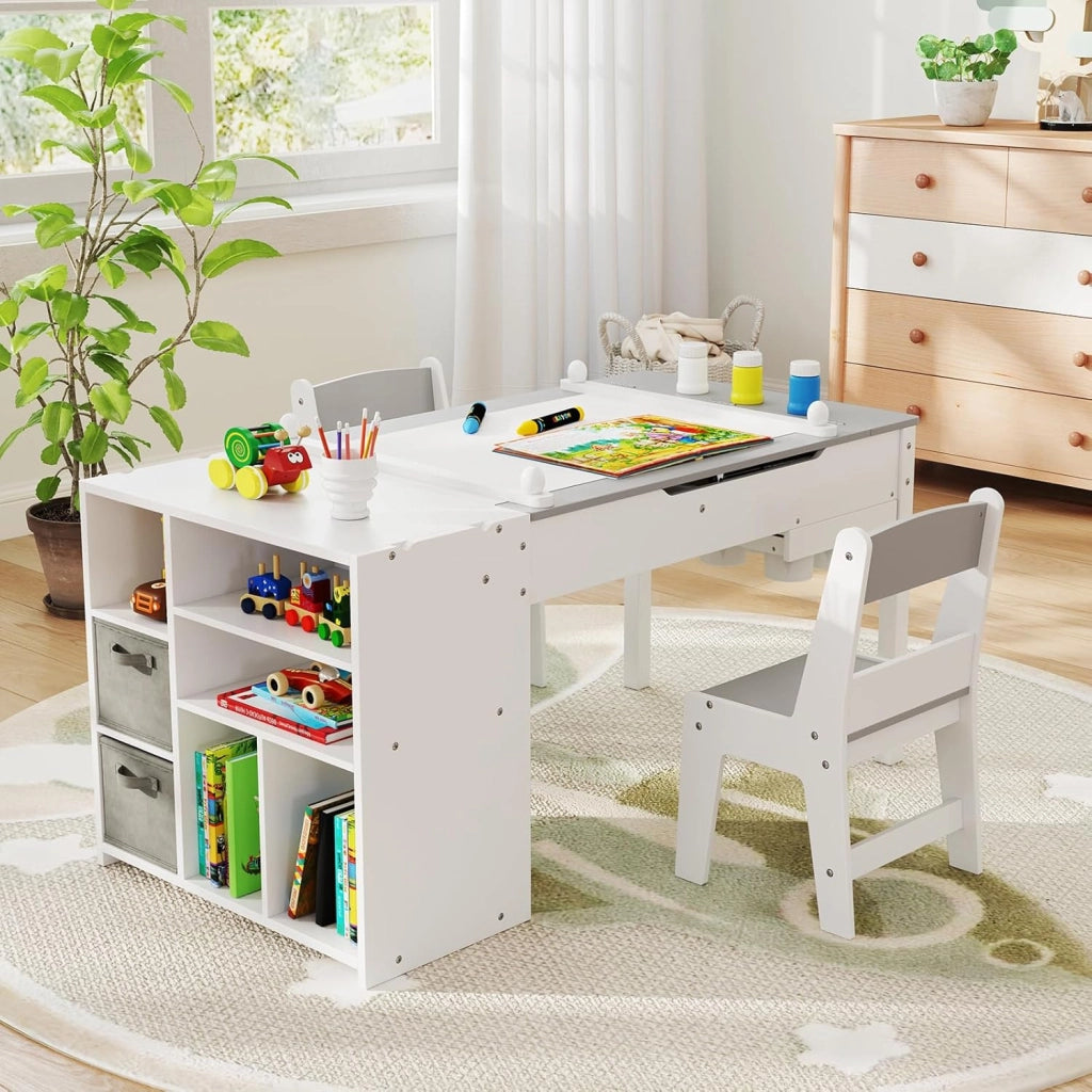 Set Tavolo e Sedie per Bambini con Rotolo di Carta, Tavolino per Cameretta con 2 Sedie, Piano Ribaltabile, Ripiani, 8 Bicchieri per Pittura, 2 Cassetti Nascosti e 2 Ceste di Tessuto (Grigio)