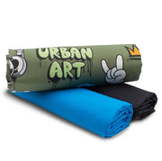 Set di tessuto in cotone a 1,5m design + 2x selezione di tessuto a colori omologati 100% cotone (Collezione Graffiti Olive Colorful Set60)
