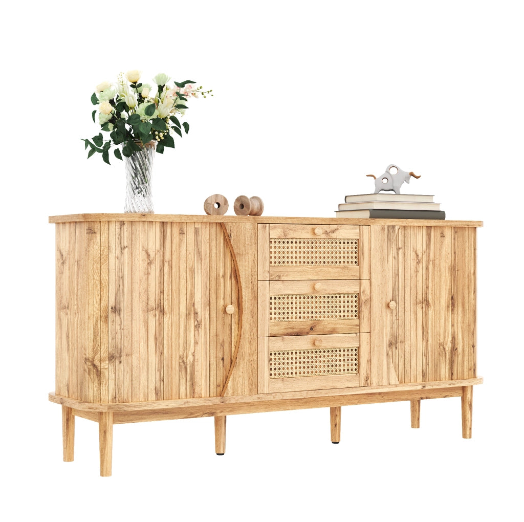 Madia 140.5x40x76 cm con 3 cassetti in rattan; ante scorrevoli e ripiani regolabili in pannello truciolare naturale