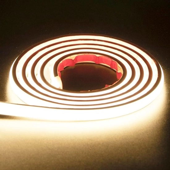 Adesivo Strisce di Luce LED 2M Bianche AC 220V 230V con Presa EU IP67 Impermeabile Strisce di Luce LED 4000K (Bianche 2M)