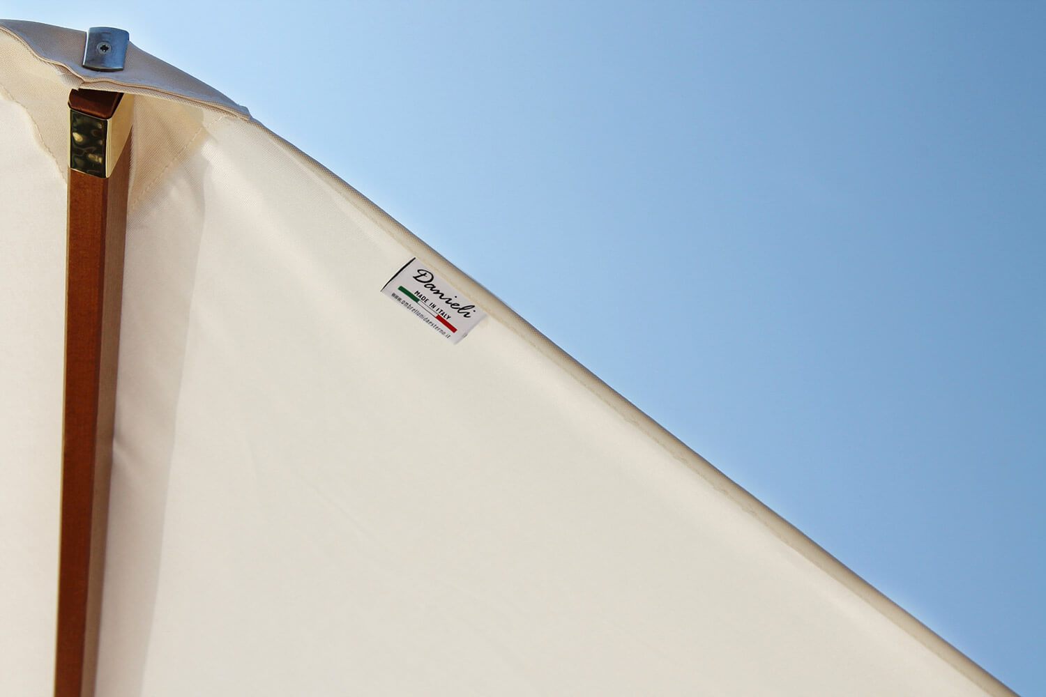 Ombrellone da Giardino Ø3,5 m Palo Ø48 mm in Legno Telo in Acrilico Danieli Havana Ecrù