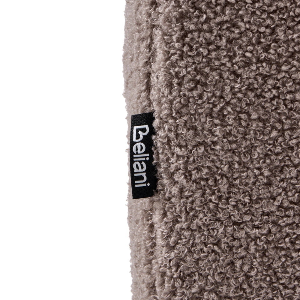 Poltrona color taupe in bouclé, poltrona decorativa senza braccioli in stile scandinavo, poltrona da salotto ribassata