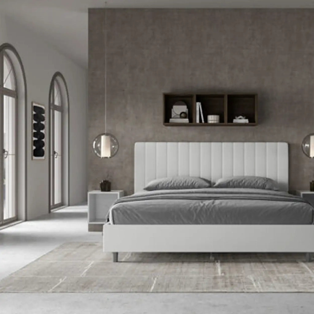 Letto matrimoniale king size con rete imbottito 200x200 similpelle bianco Agueda