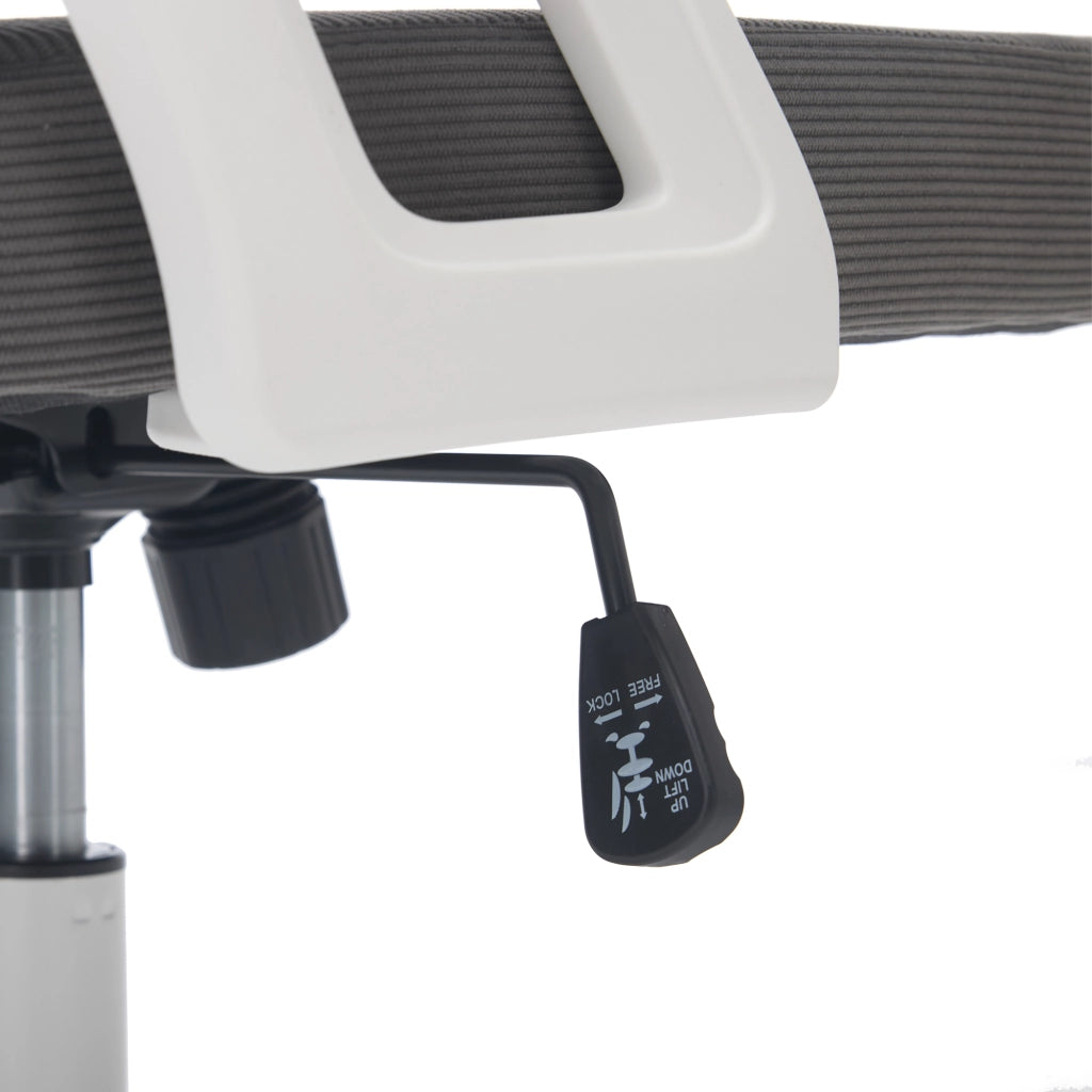 SEDIA UFFICIO Ergonomica in rete grigia, braccioli sollevabili, altezza regolabile