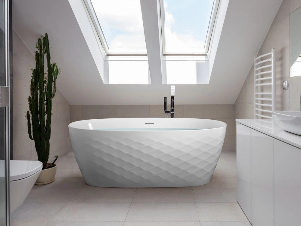 Vasca da bagno ovale moderna indipendente 170 x 80 cm Finitura acrilica lucida Motivo a rombi Bianco