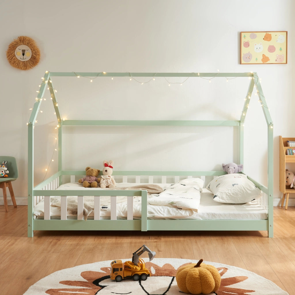 Letto Piazza e Mezza Hesel per Cameretta Forma di Casetta con Materasso 120 x 200 cm Menta Verde [en.casa]