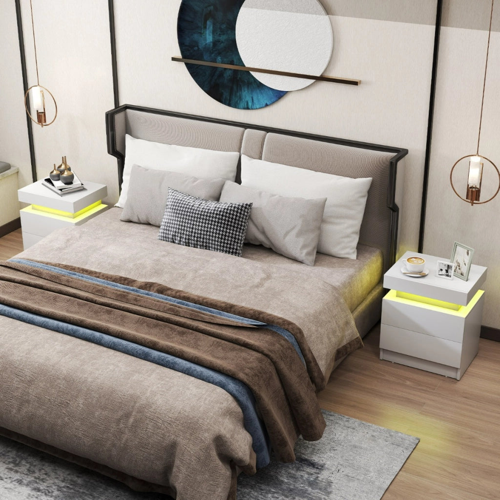 Comodino con luci a LED 2 cassetti, Tavolino da divano moderno con finitura lucida effetto marmo 45x35x52cm Bianco-Comodini