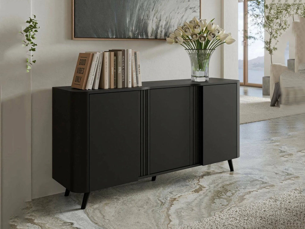 Credenza Loreo, Madia da salotto con tre ante battenti e vani interni, Rialzata da terra, 151x42 h70 cm, Nero