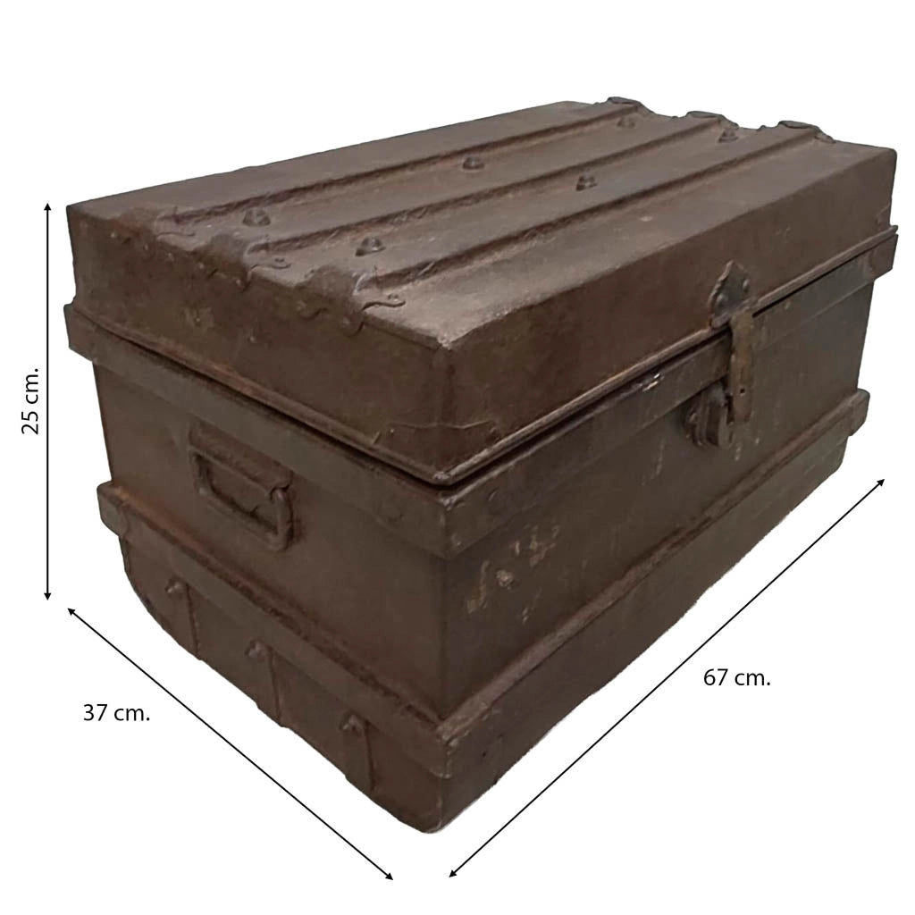 Valigia artigianale in metallo, 67x37x25h cm
