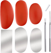 Kit di modellazione per la scultura con mattonelle di gomma, spartine e strumenti per la creazione di forme e decorazioni.