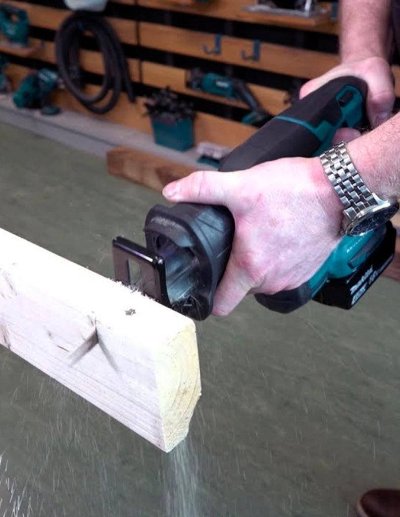 Sega Universale MAKITA DJR188RTJ (2 x 5,0 Ah + DC18RC + MAKPAC 3)