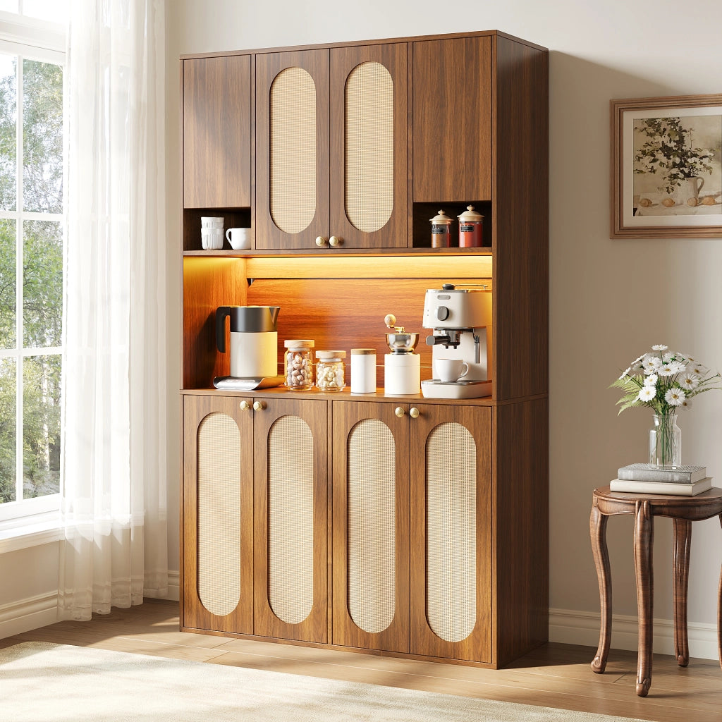 Credenza alta con 8 ante e LED, per sala da pranzo e soggiorno, in MDF e PE-rattan, naturale, 106 × 40 × 178 cm