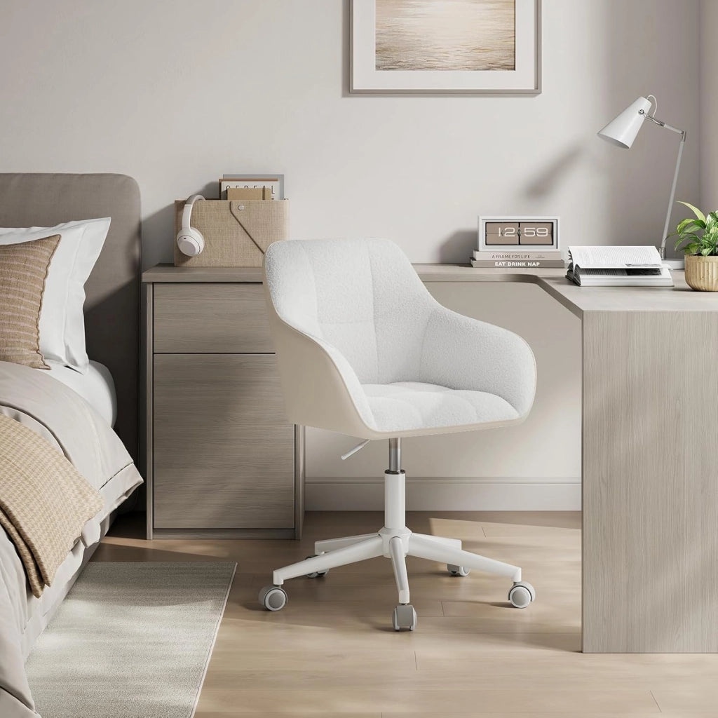 Sedia Ufficio con Braccioli e Rotelle, Poltroncina Regolabile in Altezza Girevole, Sedia da Trucco, Bouclé + PU, Crema+Grigio BS175grcm