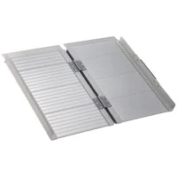 Rampa per Sedia a Rotelle Pieghevole in Alluminio con Bordi Esterni, 61x74x5 cm, Argento