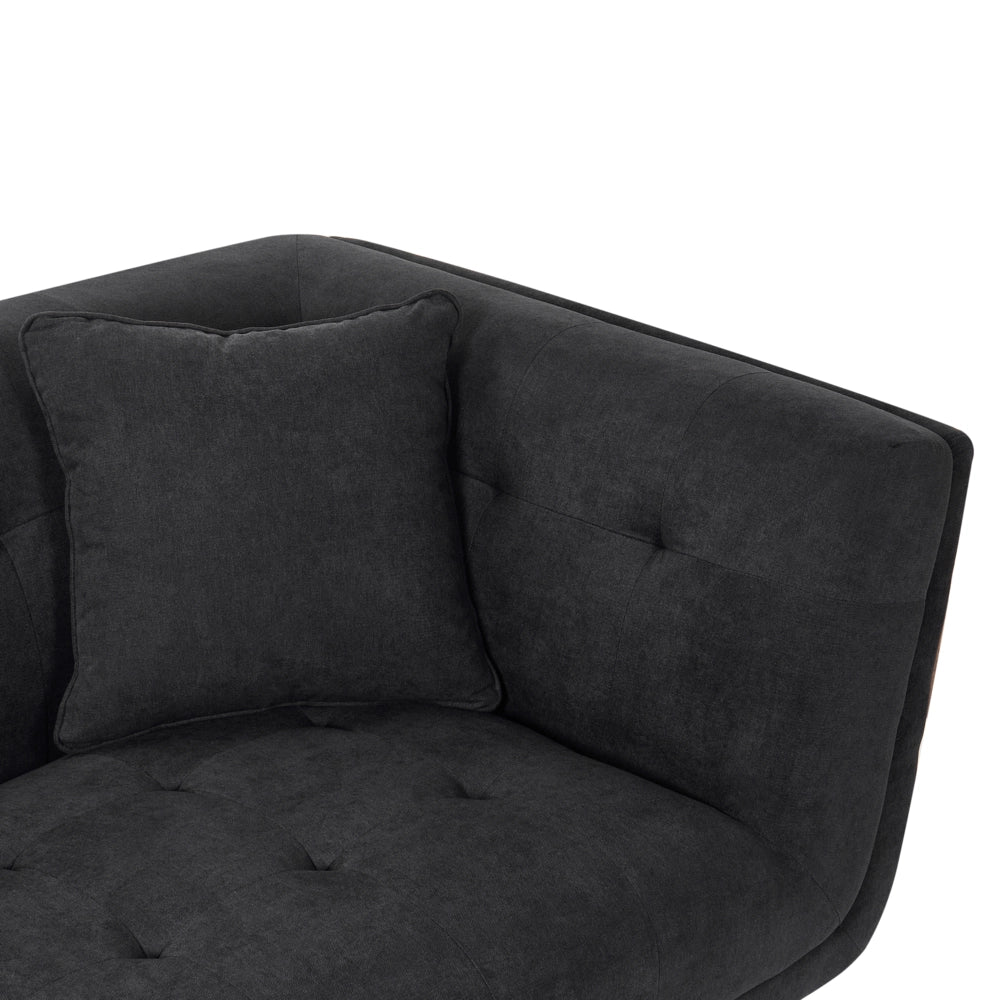 Divano a 2 posti in tessuto con cuscini decorativi gambe in legno e trapuntatura decorativa stile retrò nero