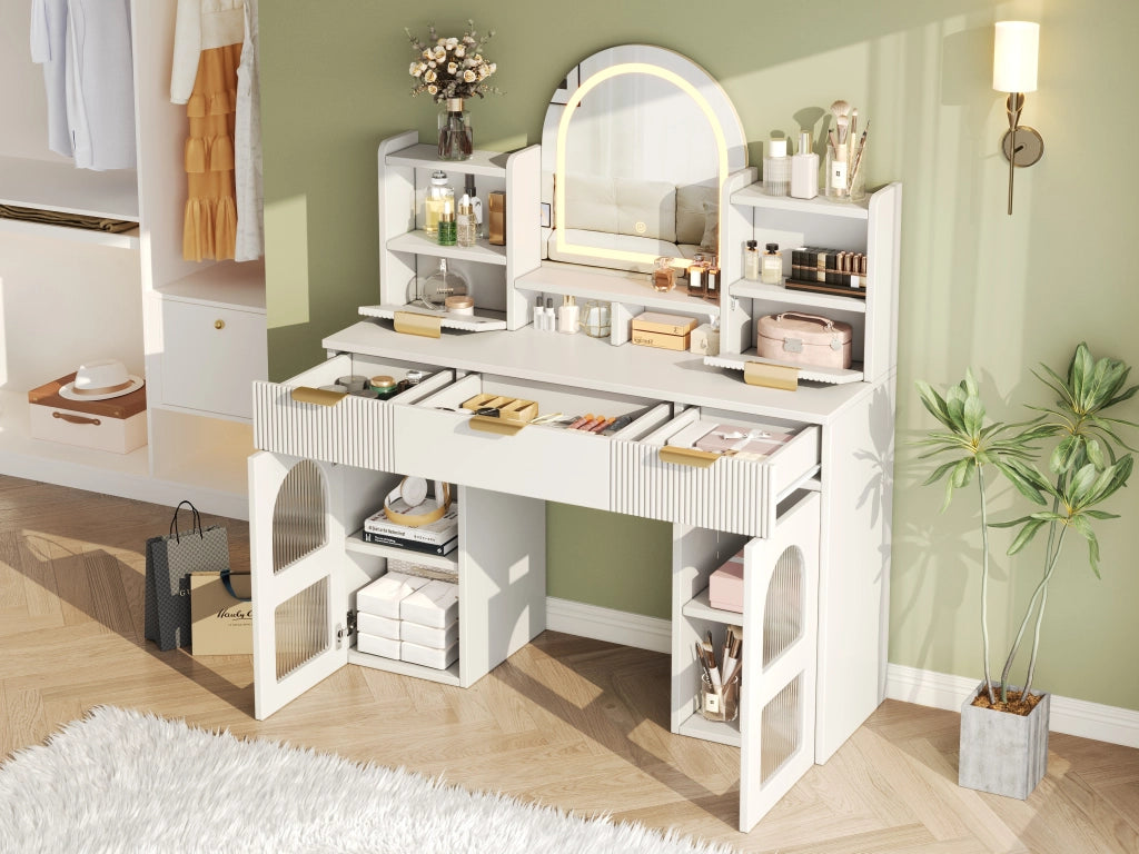 Tavolo da toeletta con specchio LED; 3 cassetti; 2 ante vetro e mensole; Bianco; 120×40×139;5cm