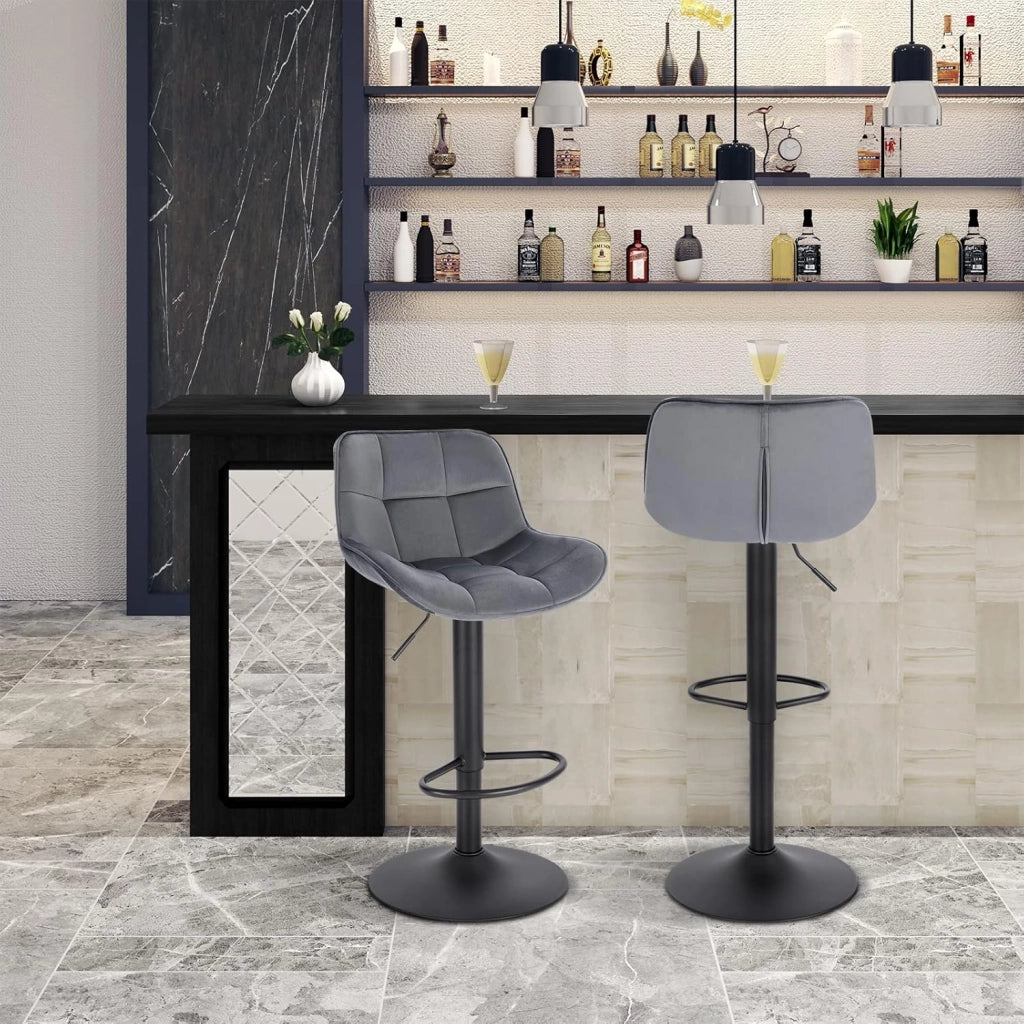 Set di 2 Sgabelli da Bar Moderni, Sgabelli da Cucina con Schienale e Poggiapiedi, Sedie Alte Girevoli e Regolabili con Seduta Imbottita in Velluto, Altezza Sedile, Grigio Scuro