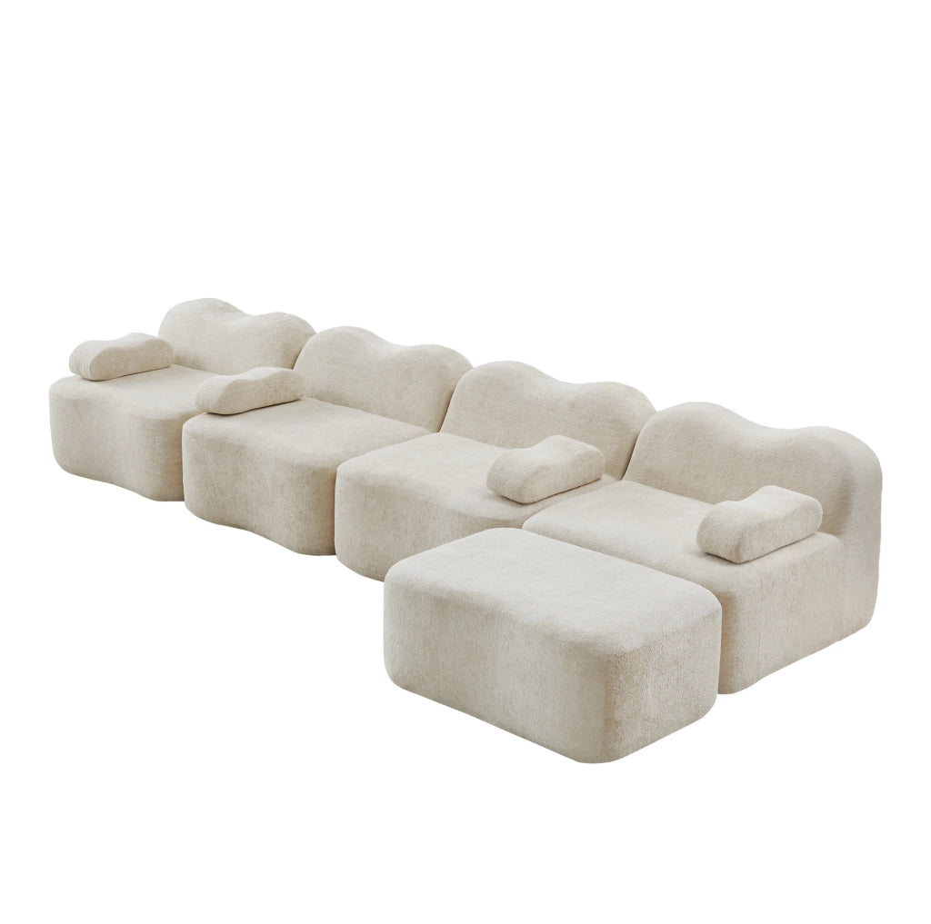 Divano angolare modulare a 4 posti con pouf in velluto beige, forma ondulata e imbottitura in schiuma
