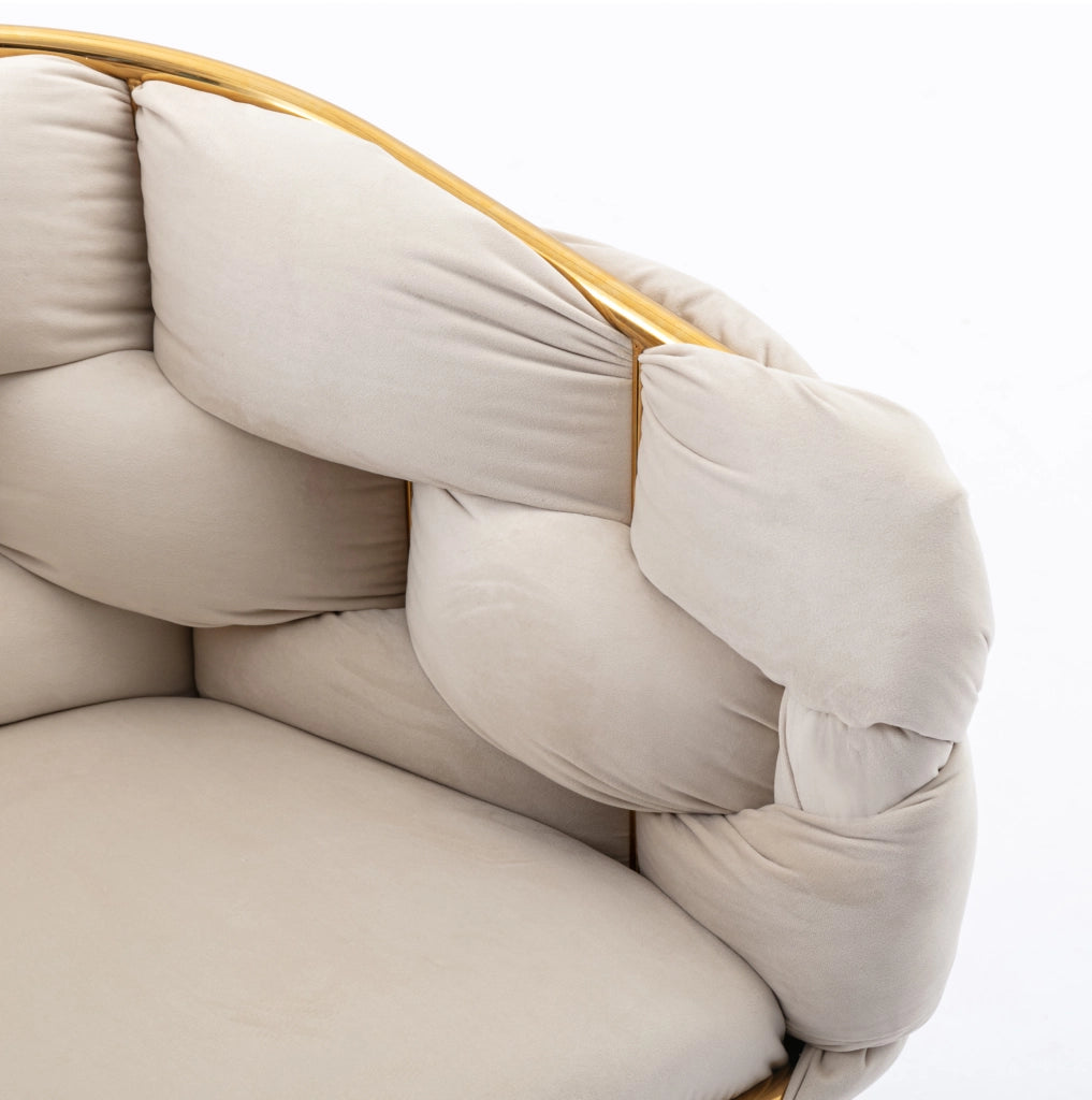 Sedia da accento con braccioli imbottita in velluto beige