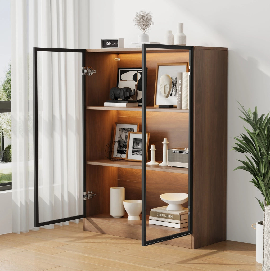 Vetrina in vetro con LED 80x30x106 cm; effetto noce naturale; con ante in alluminio