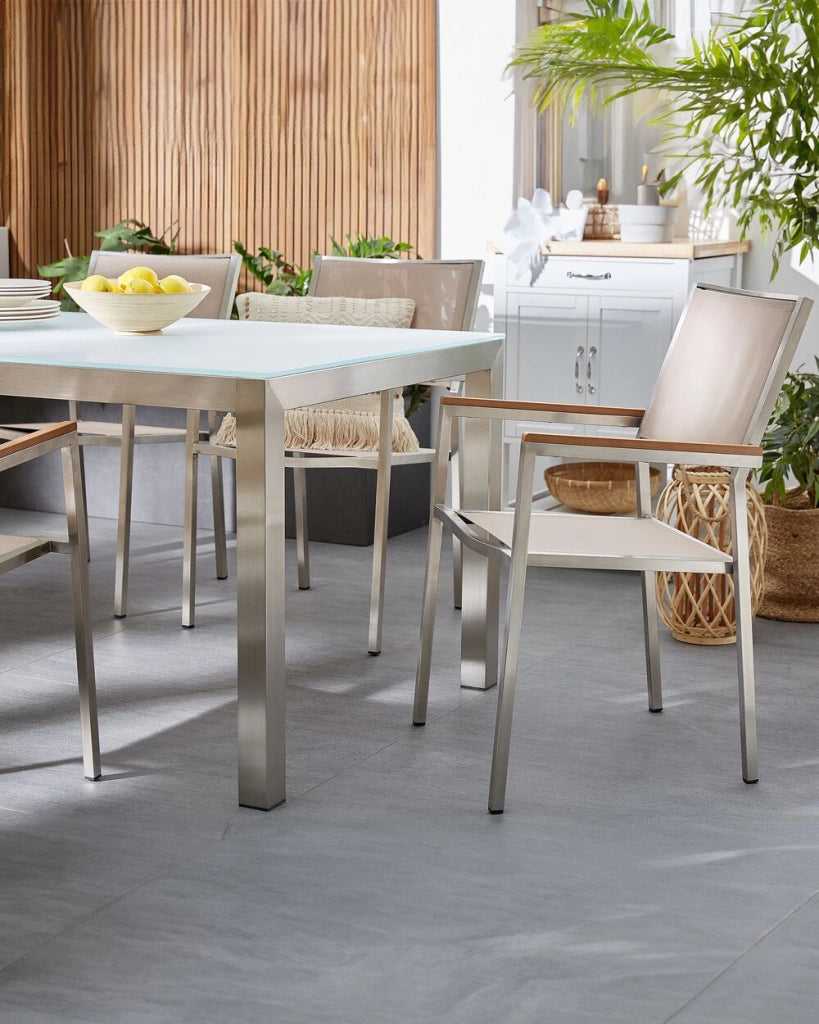 Set di 6 Sedie da Pranzo da Giardino Seduta in Tessuto Beige e Argento Gambe in Acciaio Inox Impilabili per Esterno