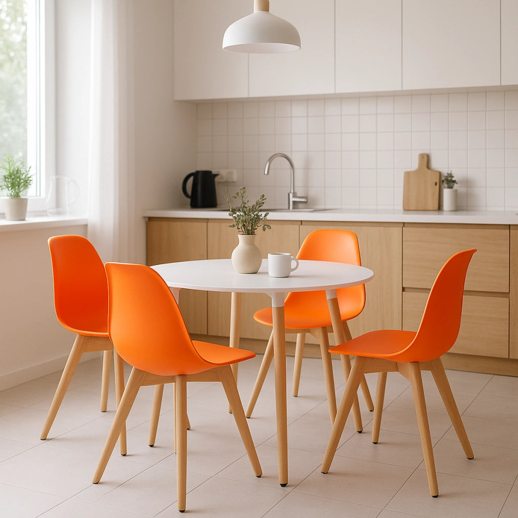 Sedia di design Kito arancione con gambe in legno di faggio