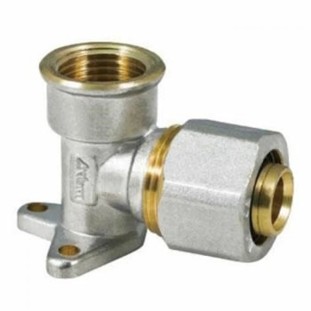 Gomito femmina con flangia a str ingere corpo unico d.16x1/2  b0