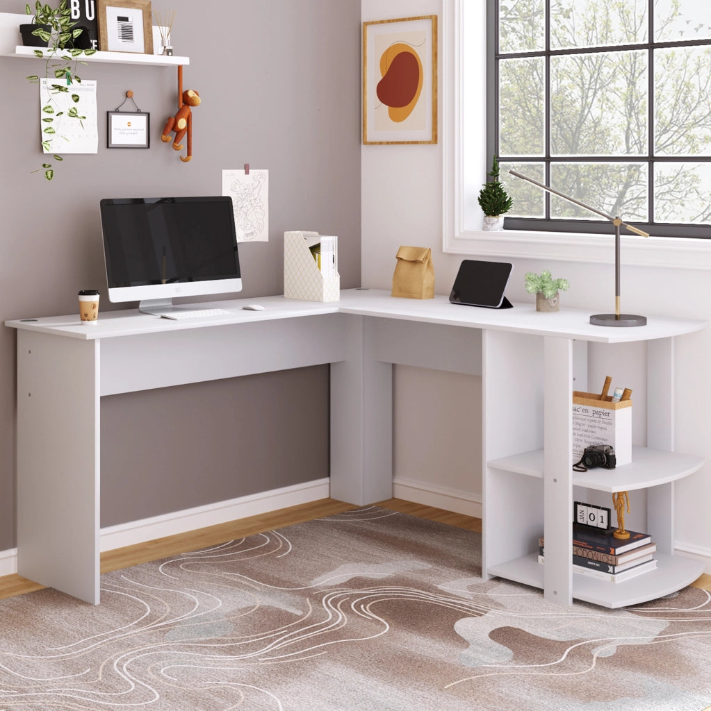 Scrivania angolare 140x140x75 cm in MDF bianco con 2 ripiani per home office