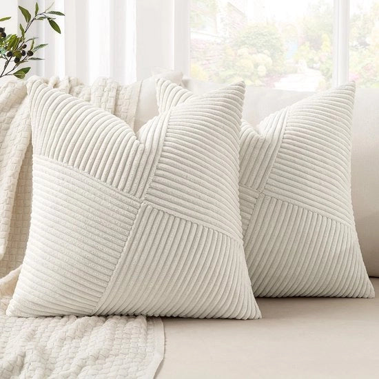 Set di cuscini decorativi 60x60 cm in corduroy crème a due pezzi per cuscino di divano con streeppatroon patchwork per soggiorno