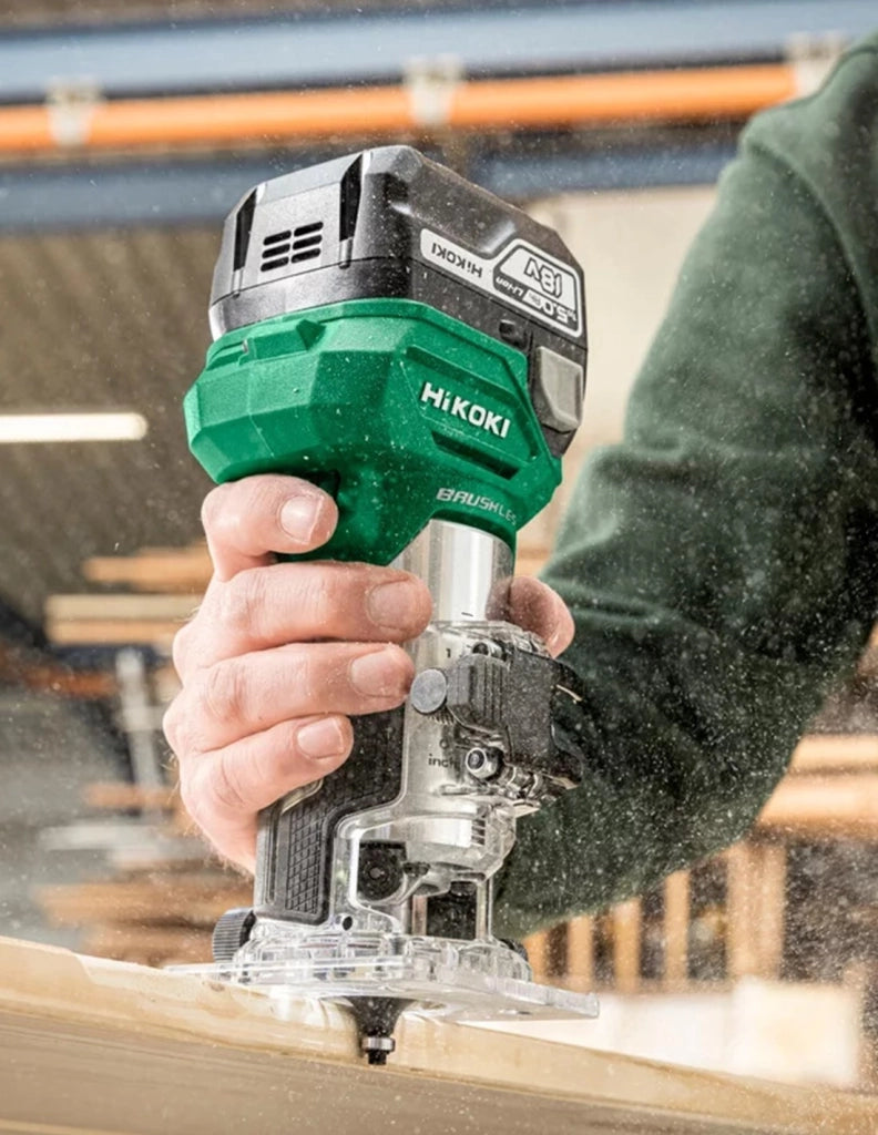 Rifilatore HIKOKI M1808DAA1X (1 x 2,5Ah/5,0Ah + UC18YSL3 + Valigetta HSC III)