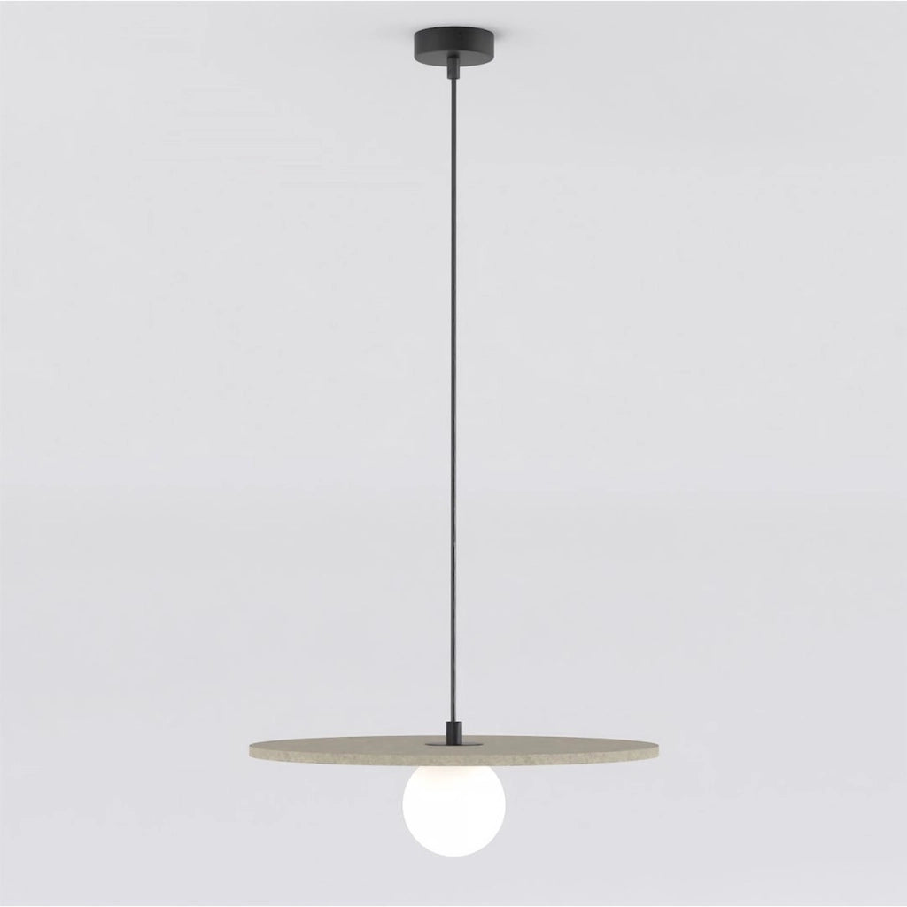 Lampada a sospensione CALMA in feltro beige e acciaio nero