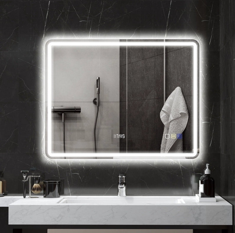 Specchio bagno LED ULEVR 70x90 cm con Bluetooth, orologio, antiappannamento e luce dimmerabile, argento