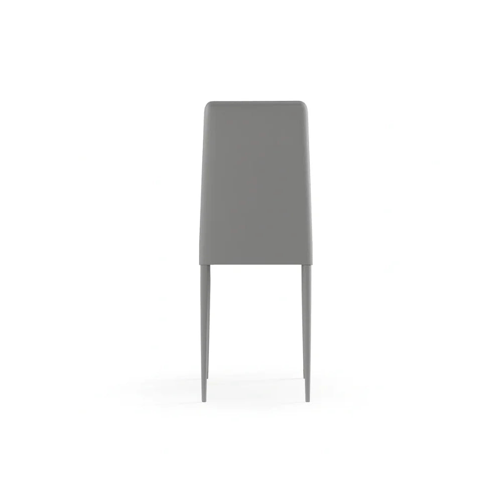 Set di 4 sedie da pranzo impilabili in similpelle grigio chiaro Arianna con struttura in metallo facili da pulire | Duzzle