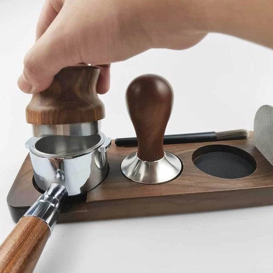 Stazione per la compressione del caffè in legno 5 in 1 per la preparazione del caffè - compressore del caffè, dispensatore, filtro, cassetta per pennelli