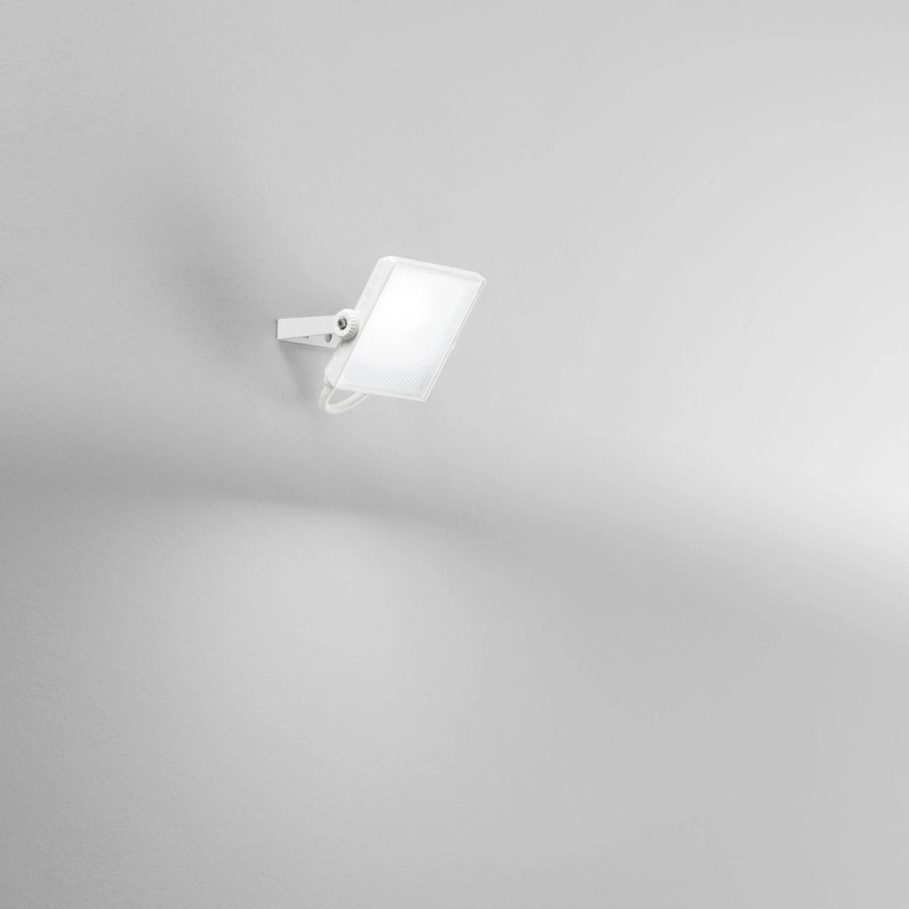 PROIETTORE LED AXEL BIANCO 10W 1100LM CCT IP65 3000K-4000K 11,7X3,8X13,7CM