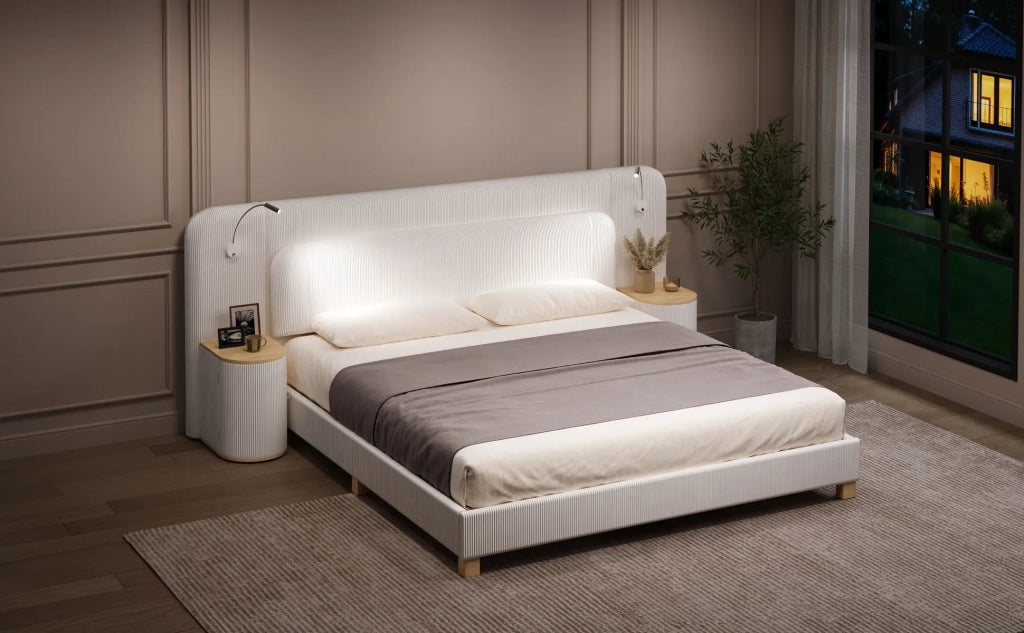 Letto 140x200 cm in velluto a coste beige, con comodino e lampada da notte