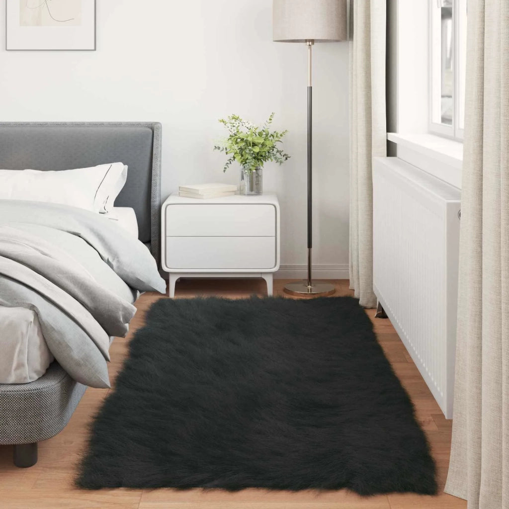 Tappeto in finta TAFALLA Nero 100 x 200 cm Poliestere 42021569