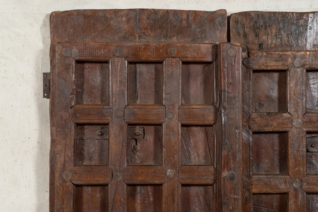 Biscottini Porta portone in legno massello e ferro da interno o da esterno vecchia e antica medievale scorrevole