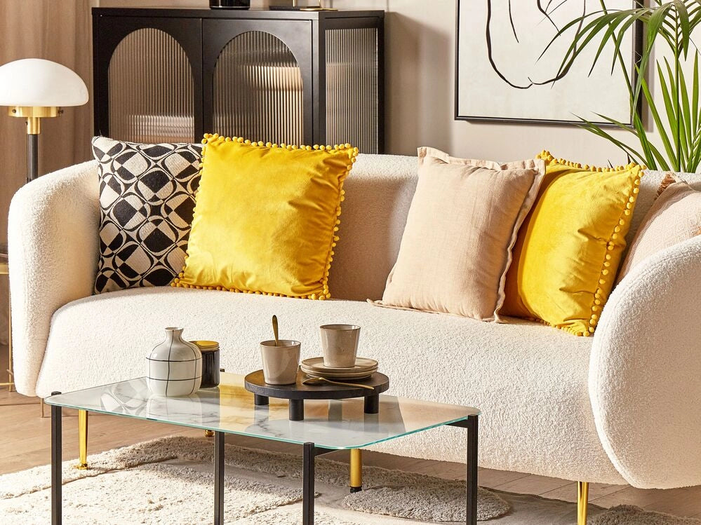 Set di 2 cuscini di velluto di colore giallo con pompon 45 x 45 elegante stile retrò camera da letto soggiorno