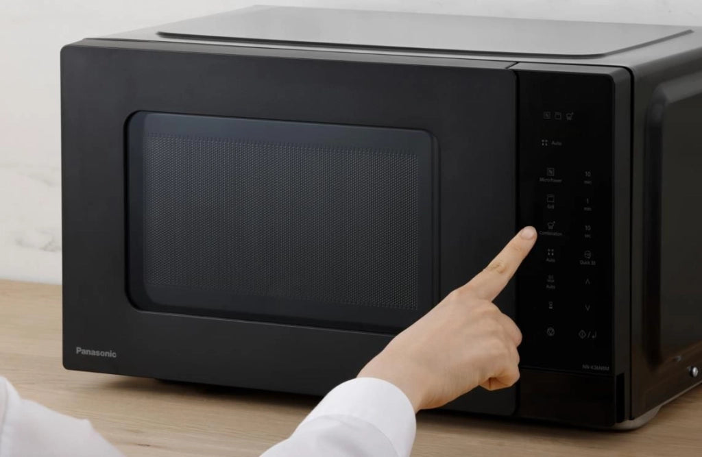 Panasonic NN-K36NBMEPG forno a microonde Superficie piana Microonde combinato 24 L 900 W Nero